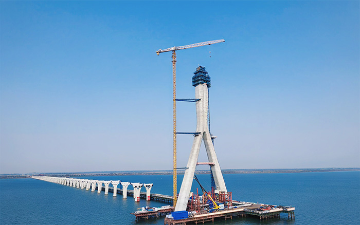硬核实力 | PT视讯塔机助建松花江特大桥备用航道桥