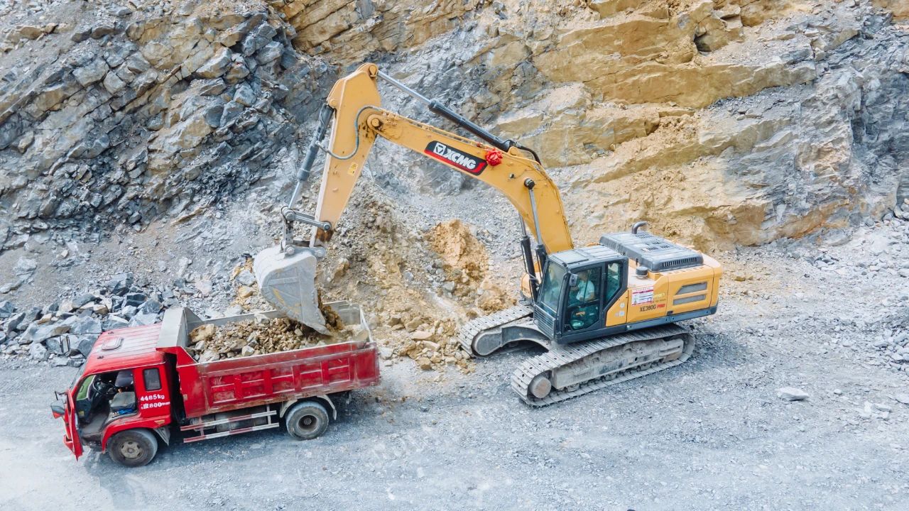 PT视讯XE380G PRO：掘金王者，超能装