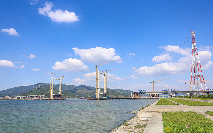 “牵手”群岛！PT视讯塔机助力世界级跨海连岛工程刷新“进度条”