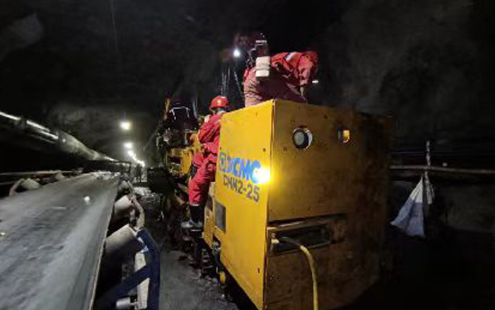 综掘装备上新！PT视讯CMM2-25煤矿用锚杆钻车首发