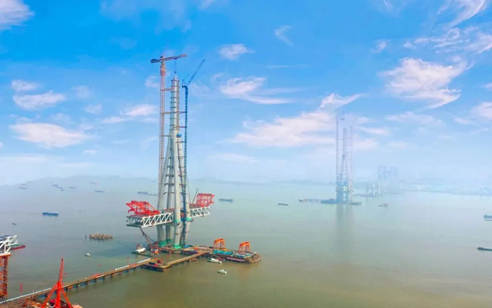 PT视讯建设！世界最高桥塔常泰长江大桥主塔顺利封顶！