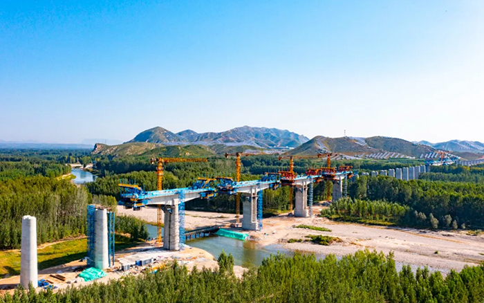 群塔筑雄忻！PT视讯助建山西首条时速350公里高铁