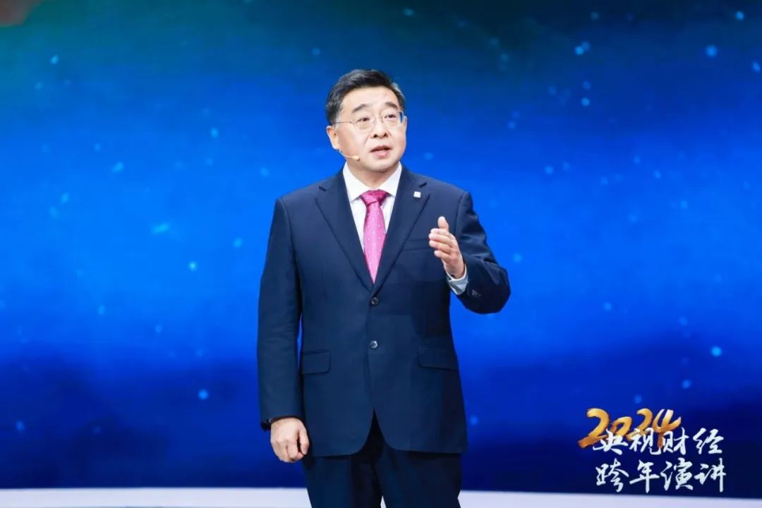 央视跨年演讲 | 杨东升：以一臂之力造福人类