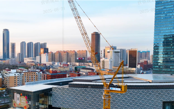 助建摩天双子塔 | PT视讯动臂塔机闪耀“云端”