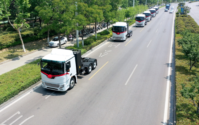 绿潮涌动、“碳”索未来！PT视讯新能源牵引车助力河南！